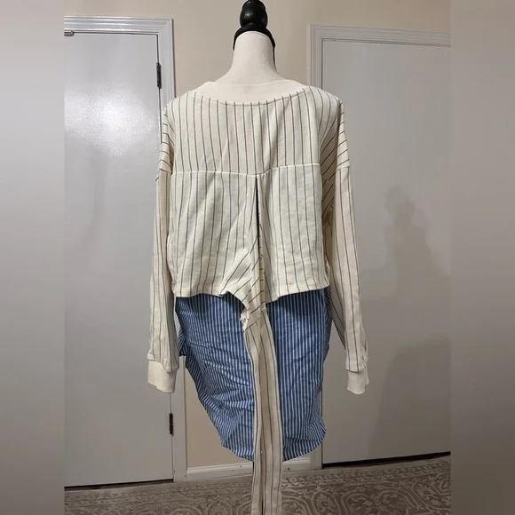 Anthropology mixed media sweatshirt - Picture 4 of 5